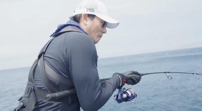 낚시하다 손가락 날릴 뻔 했던 연예인 .jpg