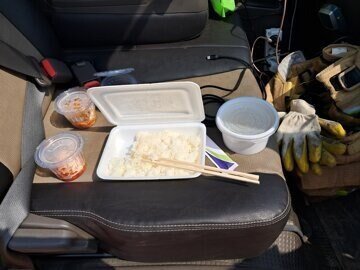 산불 진화 소방관 저녁 식사.jpg