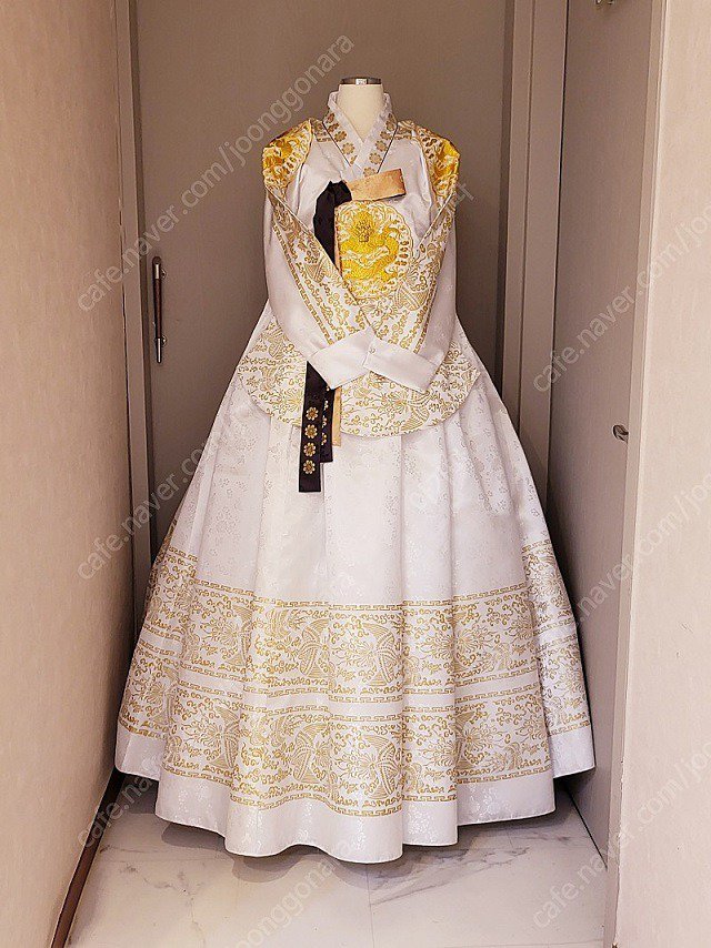 조선 의상 몇점  