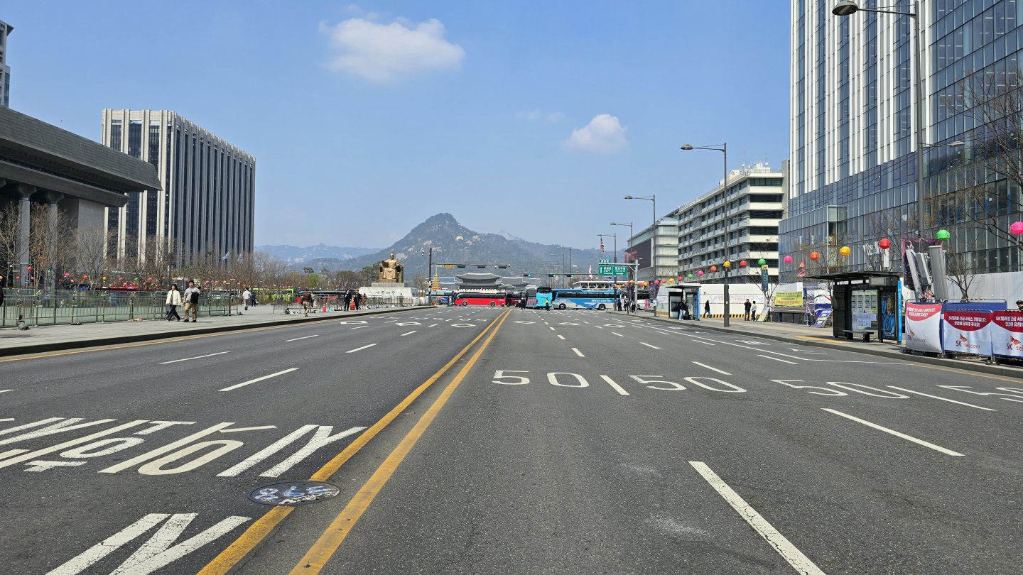 돈 떨어졌나? 기각파들은 사라졌어요. 오후 1시 상황.