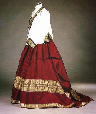 조선 의상 몇점  