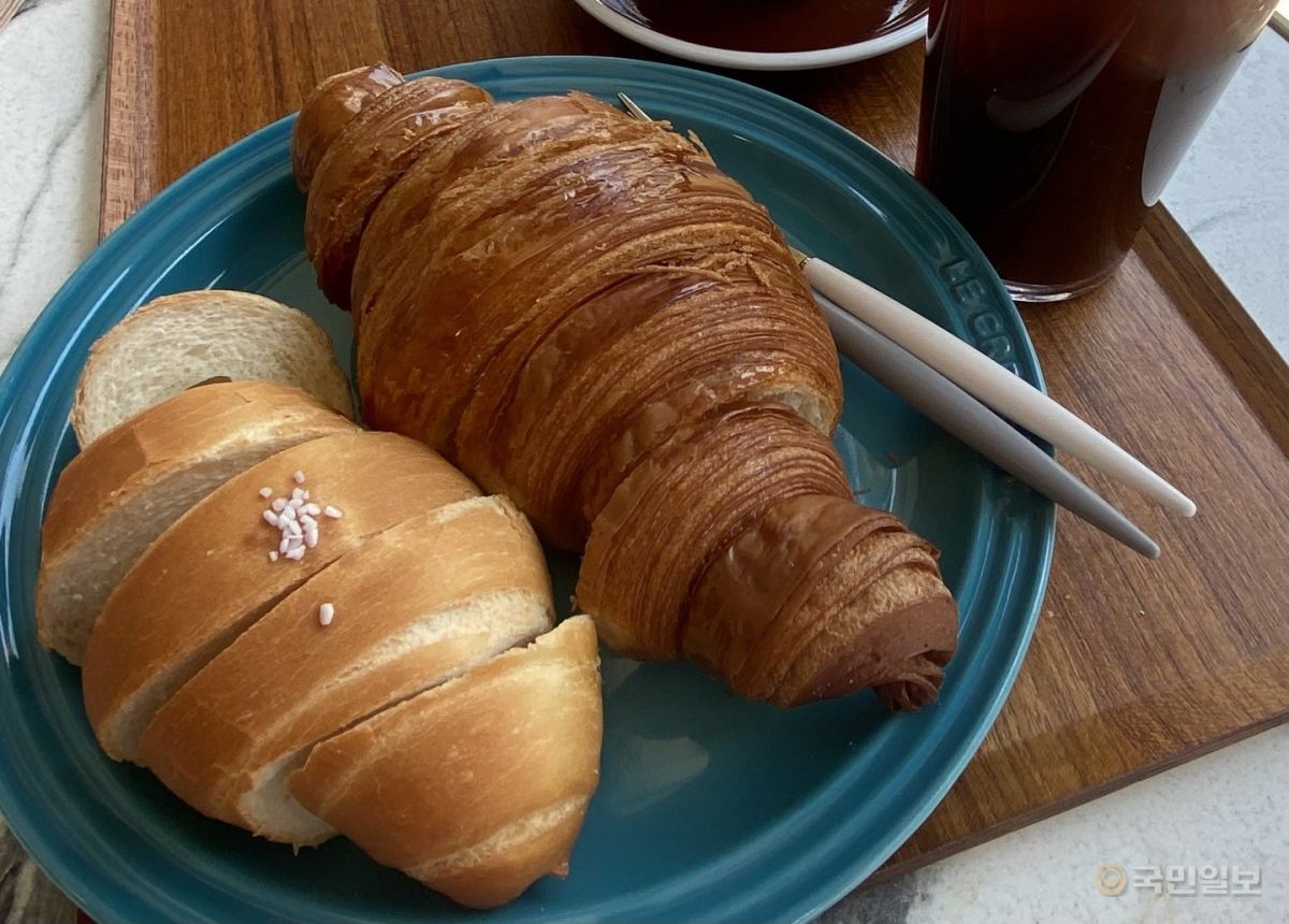끼니 때우러 들어간 빵집? 소방관이 울컥한 까닭