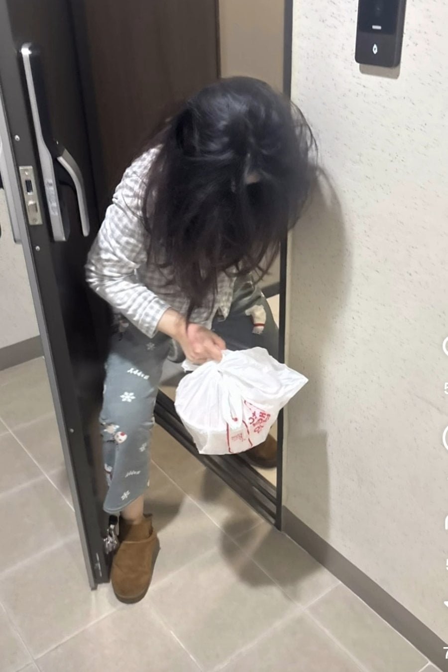 배달 인증한 처자 ㄷ..jpg