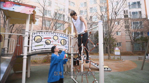 두 눈이 의심되는 158cm 남자와 217cm 최홍만의 차이 ㄷㄷ