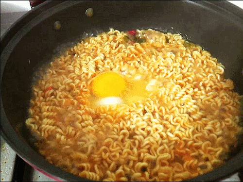 헌트릭스 숙소의 야심한 밤.jpg