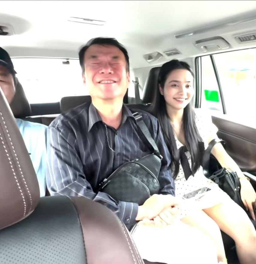 베트남 20대 신부 와 50대 한국인 신랑