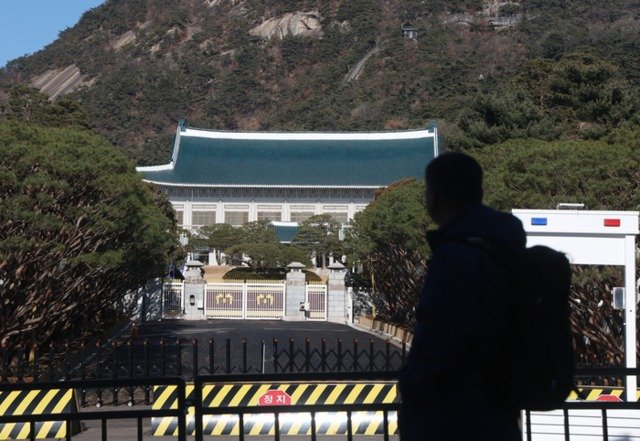 [속보] 대통령실 명칭 다시 청와대로...29일 0시 봉황기 게양