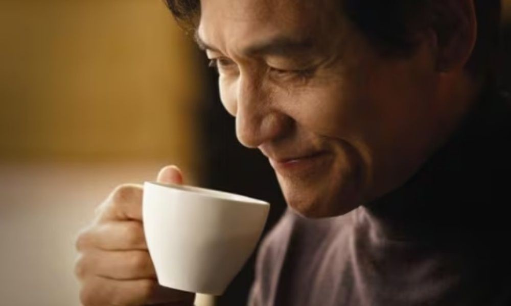 동서식품, '38년 인연' 故 안성기 떠나보내고…