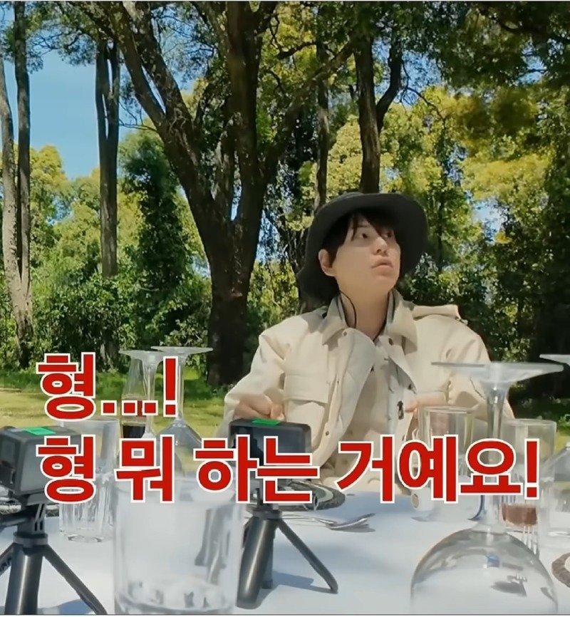 슈퍼주니어 규현이 겪은 가장 이상했던 레전드 매니저.jpg