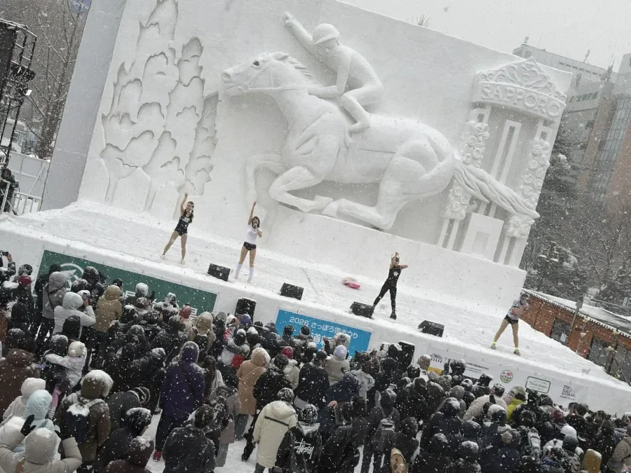 한겨울에 행사 뛰는 일본아이돌