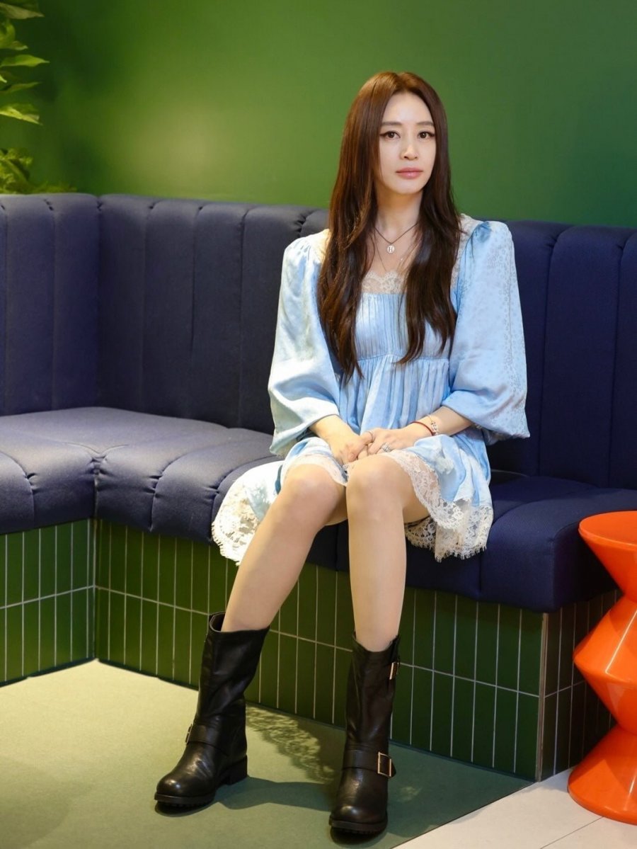 55세인 김혜수 최근