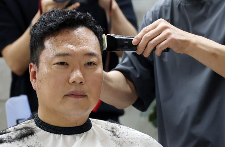 개혁신당 천하람 육군훈련소 입소…사흘간 신병교육 체험
